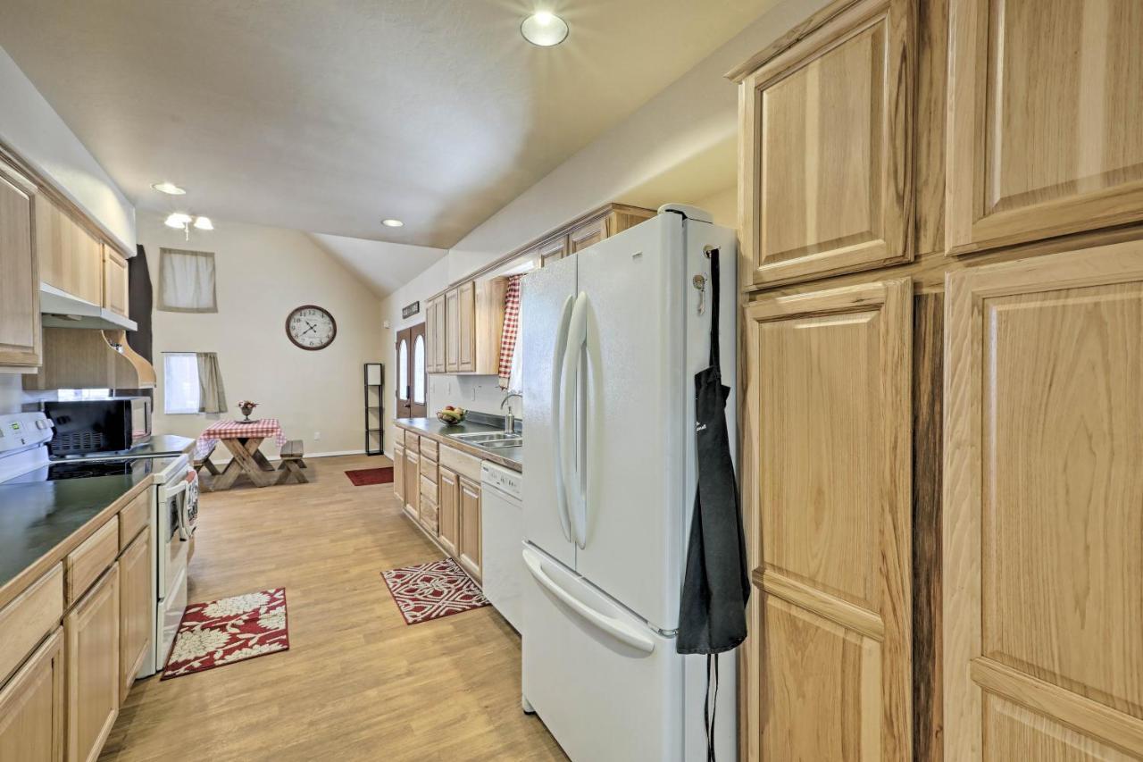 Family-Friendly Forested Home With Snow Play Area! Flagstaff Bagian luar foto