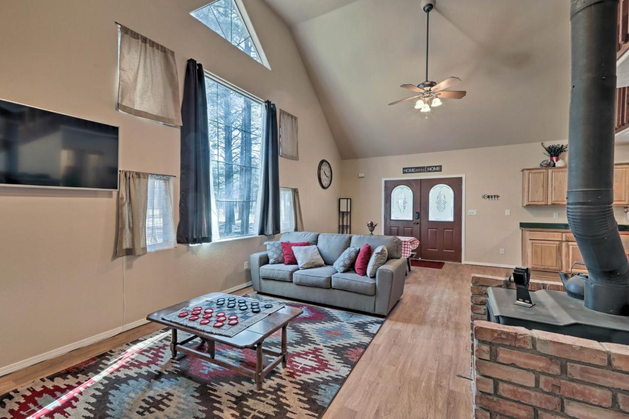 Family-Friendly Forested Home With Snow Play Area! Flagstaff Bagian luar foto