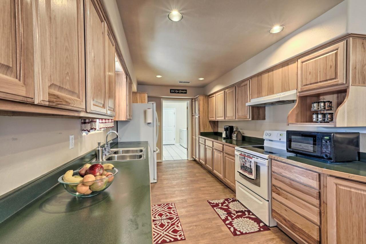 Family-Friendly Forested Home With Snow Play Area! Flagstaff Bagian luar foto